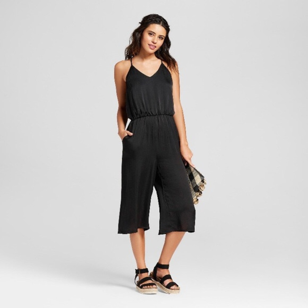 Xhilaration Silky Wide Leg Crop Jumpsuit size XS